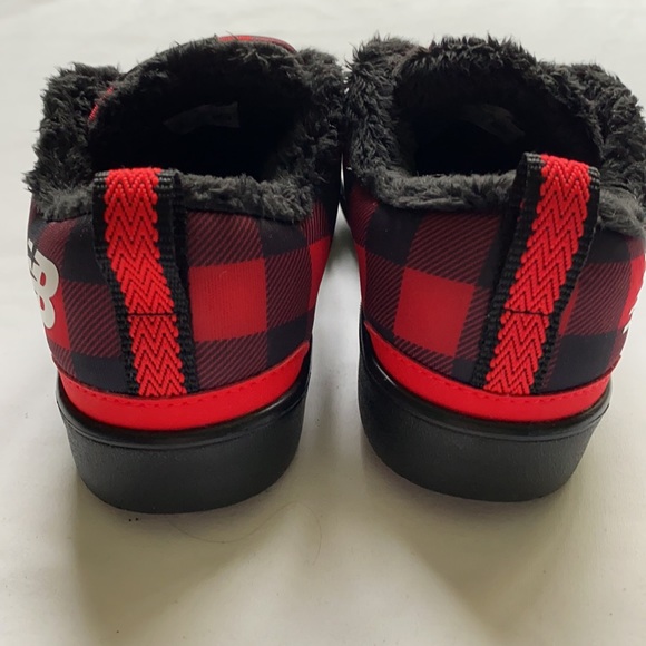 New Balance Kids' Moc V1 Bungee Slipper - Picture 5 of 6